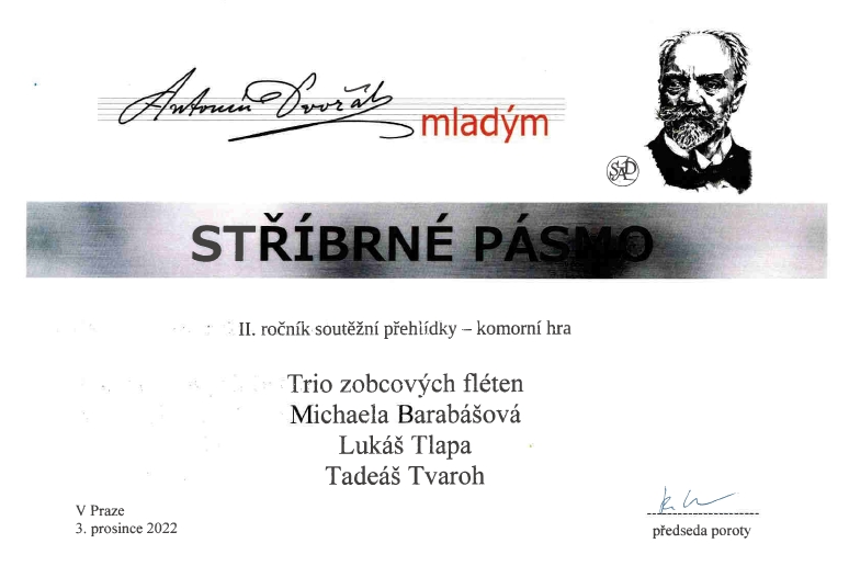 AD mladým trio fléten.jpg